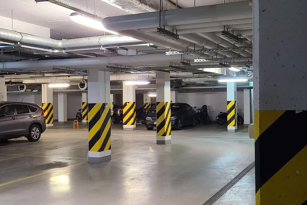 Wellsituated 1 Bedroom Condo In Warsaw Freeparking エクステリア 写真